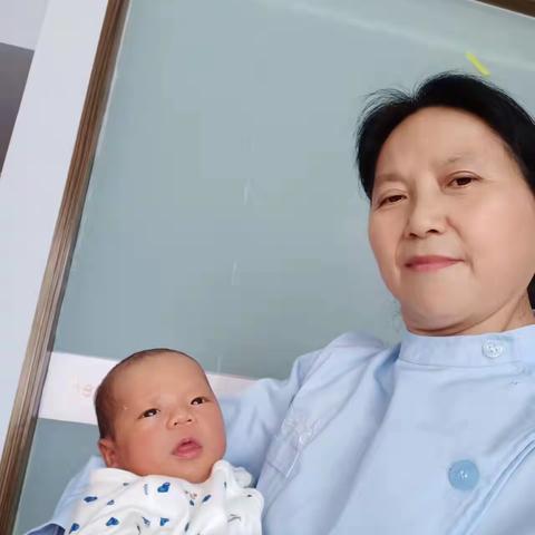 徐海珍  52岁  高级母婴师