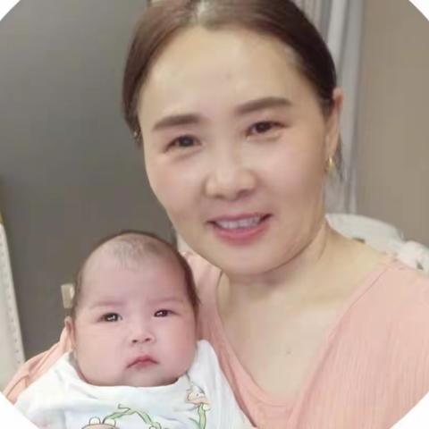 马秀兰 52岁 高级母婴师 高级催乳师