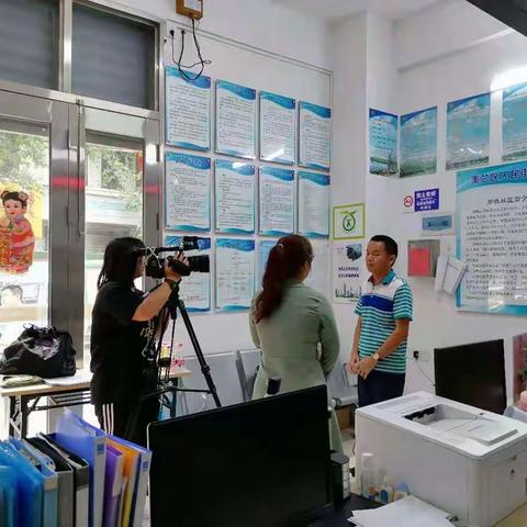 我为群众办实事，帮助居民排扰解难