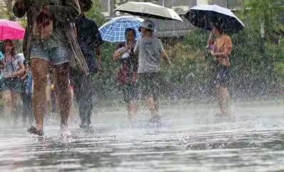 居安思危  运营人在行动--长沙分行运营管理部模拟暴风雨恶劣天气应急演练