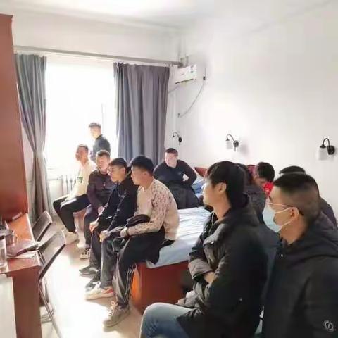 机械化维修一车间维修一工队开展2月份每周一学