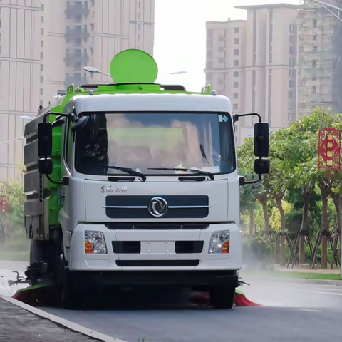 1004国庆我在岗 环卫不打烊——继续做好日常环卫工作 过干净国庆假期