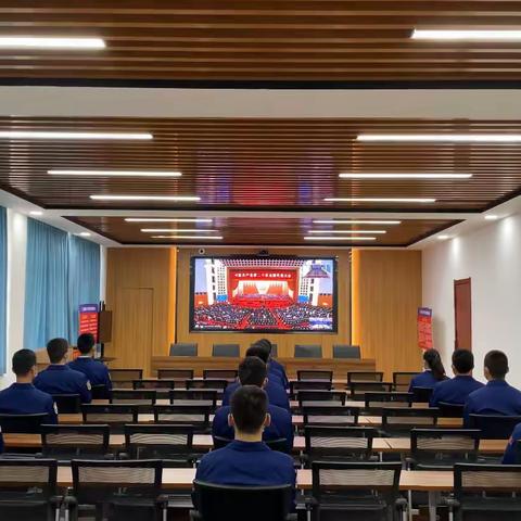 【渭南 高新】高新消防救援大队组织全体消防救援人员观看党的二十大开幕式