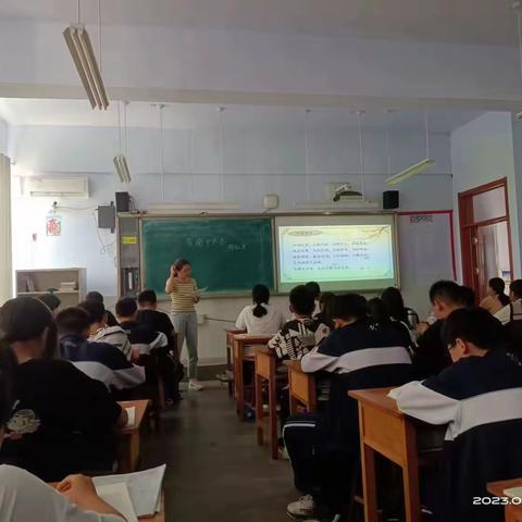 凝聚团队智慧，引领教师成长