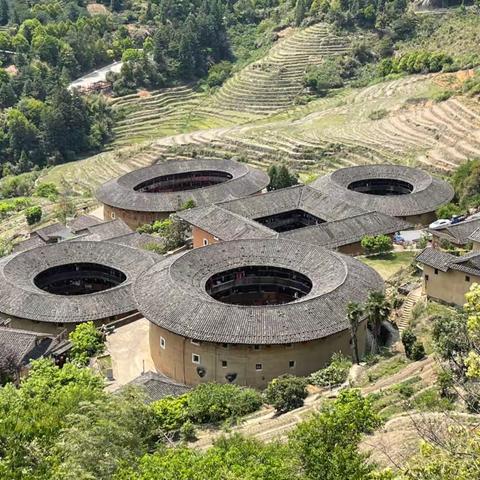 福建漳州“南靖云水谣”古镇-南靖县田螺坑“四菜一汤”土楼群-漳州古城2021年4月1-3日游记