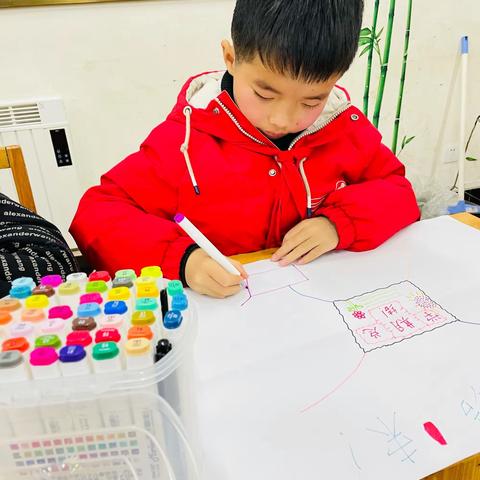 吴其玉：夏夜，蚊子会在你耳边飞来飞去，那声音“嗡嗡嗡”让你睡都睡不着觉，但是你一醒来一开灯它又不见了……