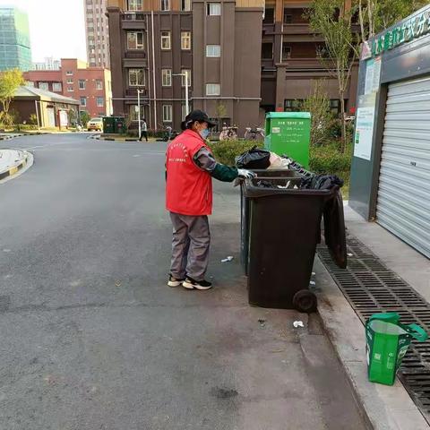 【新时代文明实践铜山在行动】马山村开展“清洁社区、美化环境”志愿活动