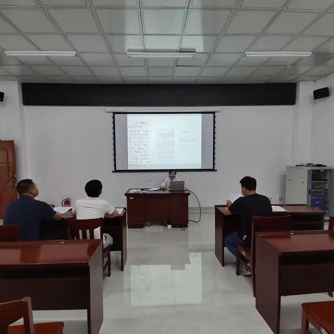 【能力提升建设年】乐东县档案馆组织培训学习《档案法》