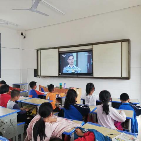 洛江小学《反间谍法》宣传活动