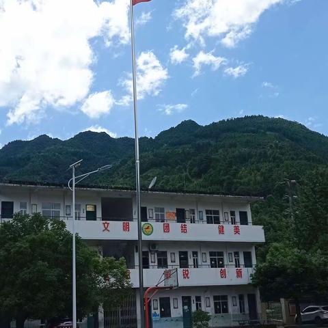 丹桂飘香开学季，师生"净"待相逢时，……马安岭小学开学准备工作！