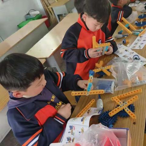 回顾｜水冶镇小东关小学机器人社团活动留影