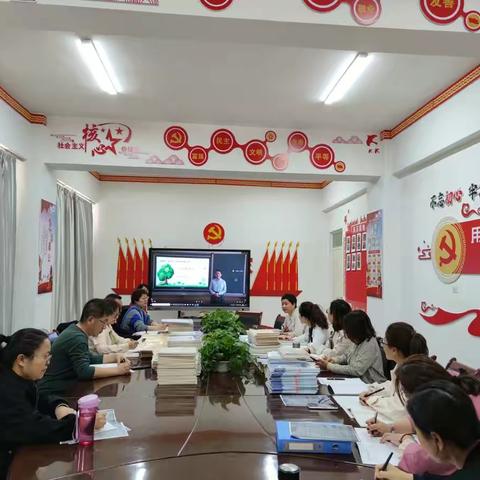 教学指导促发展 双减提质求实效--市教研室高娃老师到海区三小指导教学工作