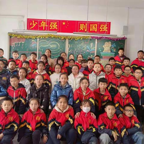 再见，2021！你好，2022！—东关小学五（3）班庆元旦活动