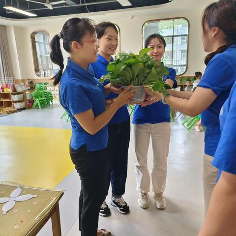 德宏州幼儿园翡翠园区庆祝第38个教师节系列活动