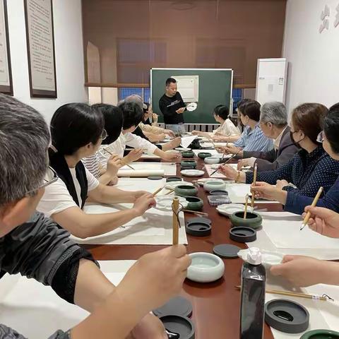 民盟椒江区委会举办国画培训班