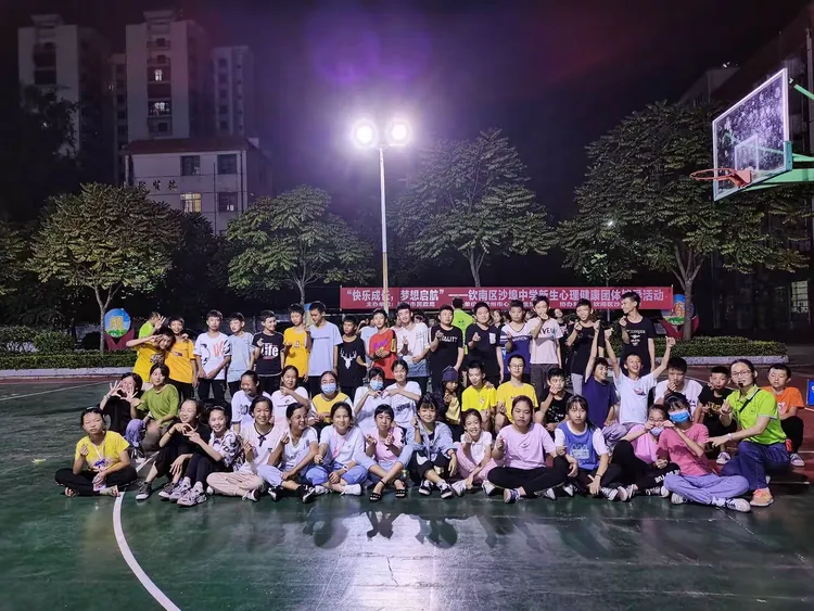 全体心理教师合影感谢钦州市沙埠中学感谢所有参加活动的老师和同学们