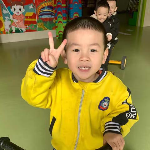 玉东新区花朵幼儿园大一班顾文杰