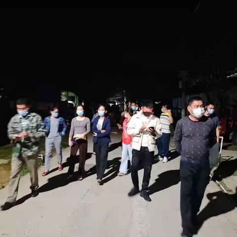 东河镇玉龙村无职党员积极参与疫情防控工作