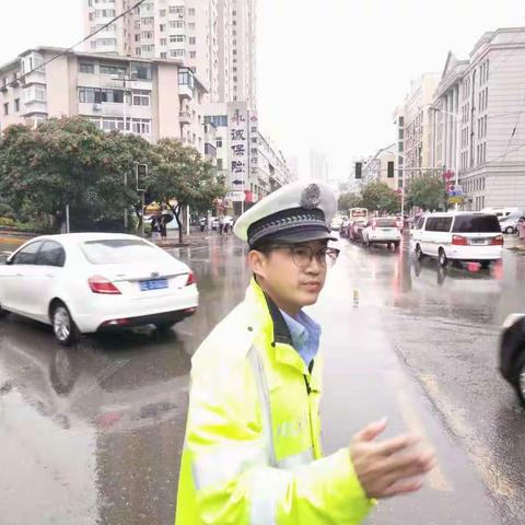 平山交警大队雨雪天气出行提示