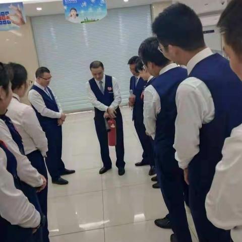交通银行桐城支行开展消防安全宣传活动