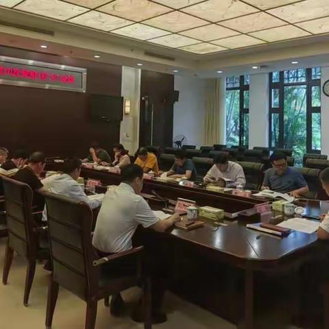 市总工会传达学习习近平总书记致首届大国工匠创新交流大会贺信、省第八次党代会精神 研究贯彻落实措施