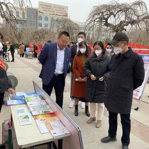 邮储银行海西州开展3.15消费者权益保护宣传活动