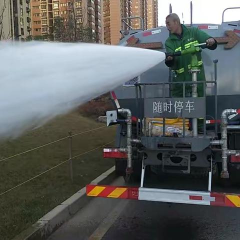 【曲江大明宫遗址区】城市绿心 |   初春已至 绿化苗木春灌刻不容缓