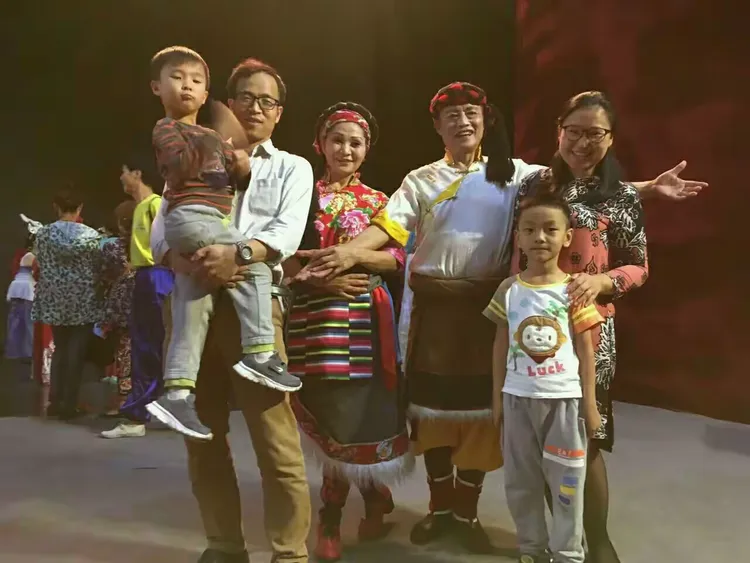 2016年战旗歌舞团