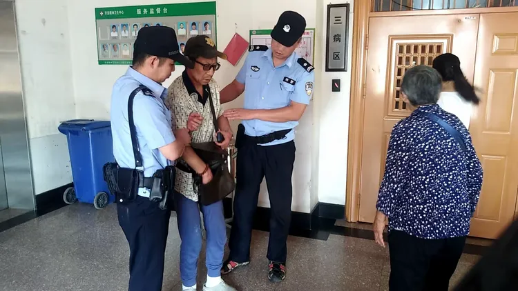关于阜新市矿业集团公司总医院黄牛随时帮患者挂号的信息