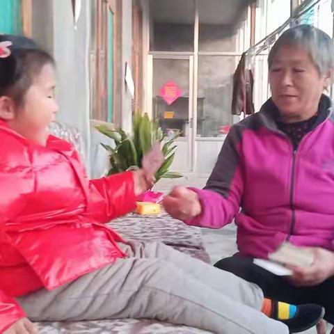 盖雪莲小朋友的成长足迹