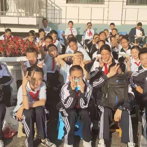 乌市十九中初一六班运动会剪影  第二日