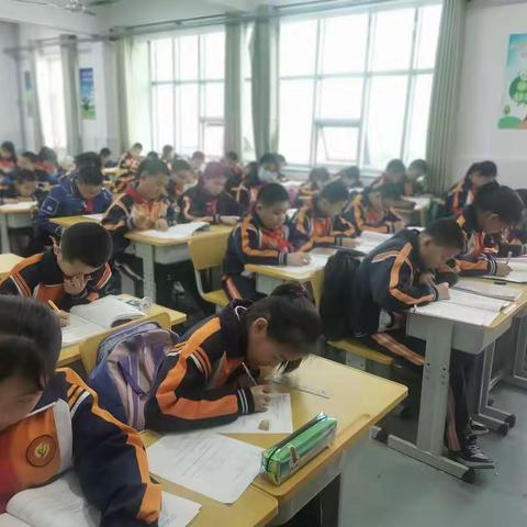 课后服务 用心暖心——记实验小学课后服务