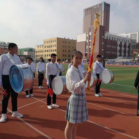 通辽市第七中学八年七班2020年秋季运动会剪影