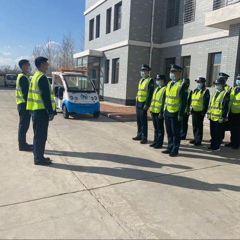 桑根达来南收费所开展“防拥堵保畅应急预案”演练活动