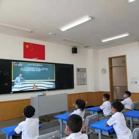 开学安全第一课--西那母君华小学