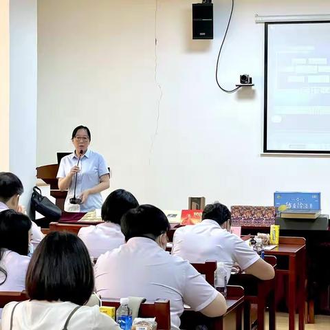 青山支行举办《国币财富典藏版》贵金属专项营销会