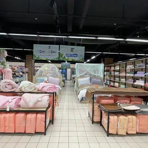 嘉鱼店夏凉节、苏小泊尔&双枪联合厂商周陈列