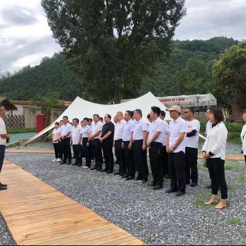 观摩学习拓思路        结对共建促提升