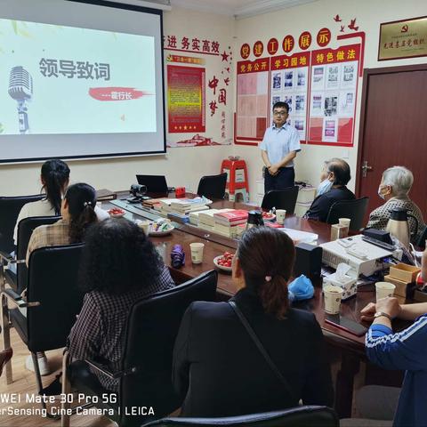 “万水千山粽是情”左权支行举办包粽子活动