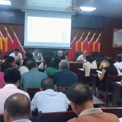 桑梓镇鹧鸪中学支部———“守望道德星空，领航师德建设”师德集中学习教育活动