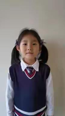 鸢尾七班线上教学语文作业——诗歌仿写《明天要远足》