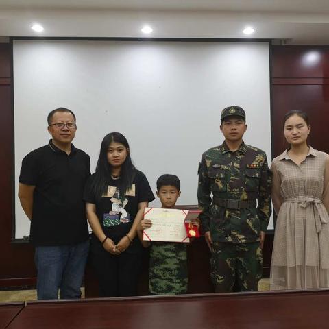 孙瑜的橄榄绿军事夏令营