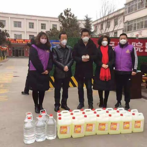 抗击疫情，我们在行动！