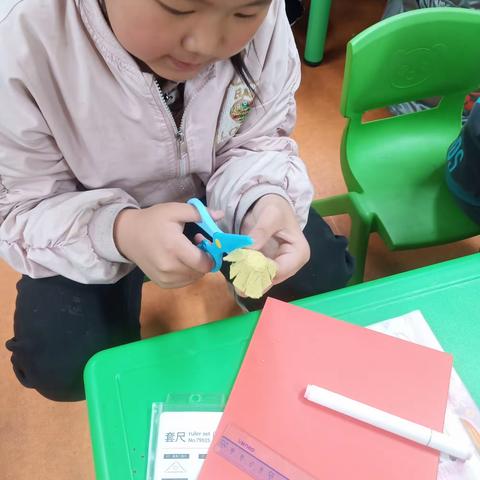 小手工 大乐趣——玉垒小学“双减”下特色画画剪纸活动