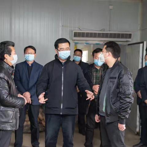 汉中市市委副书记权俭莅临汉中美菜南郑仓调研