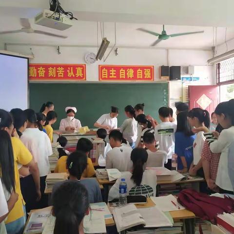 学校里的异样景色——桂阳三中学生结核筛查与体检