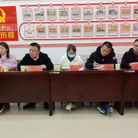 华龙区召开社区特色项目研讨会