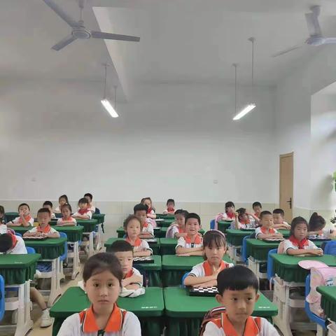 恩施高旗小学乐奕班2023年春季学期国际象棋教学活动总结