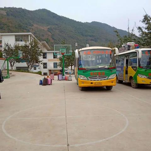 大姚县三岔河初级中学学生筑梦之旅