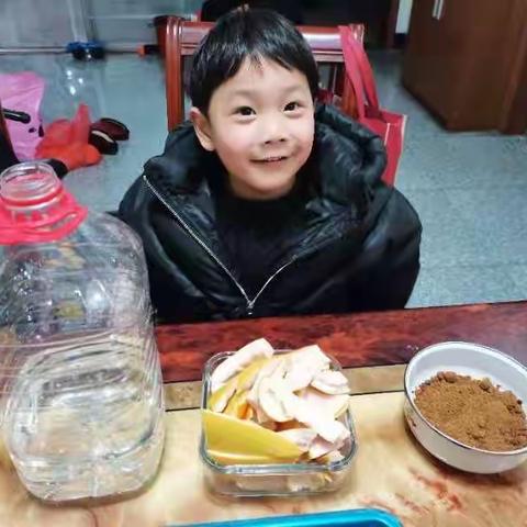 小小酵素，大大能量——记屠幼中班组亲子酵素制作活动